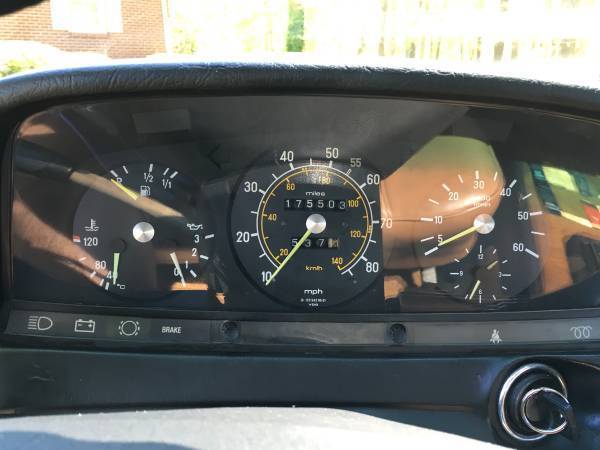 1982 Mercedes-Benz 300-Series - photo 10