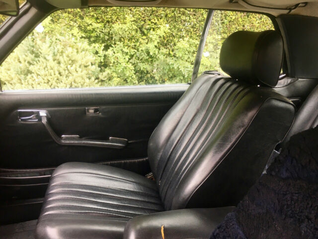 1982 Mercedes-Benz 300-Series - photo 12