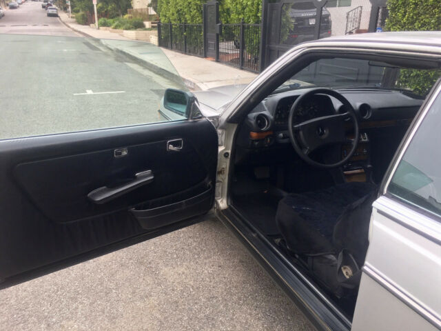 1982 Mercedes-Benz 300-Series - photo 9