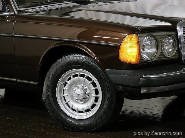 1982 Mercedes-Benz 300CDT -- - photo 3