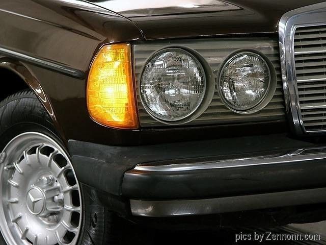 1982 Mercedes-Benz 300CDT -- - photo 4