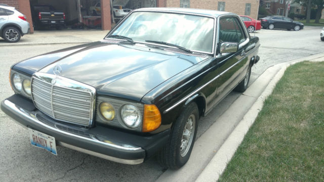 1982 Mercedes-Benz 300CDT Coupe 1982 Mercedes-Benz 300-Series