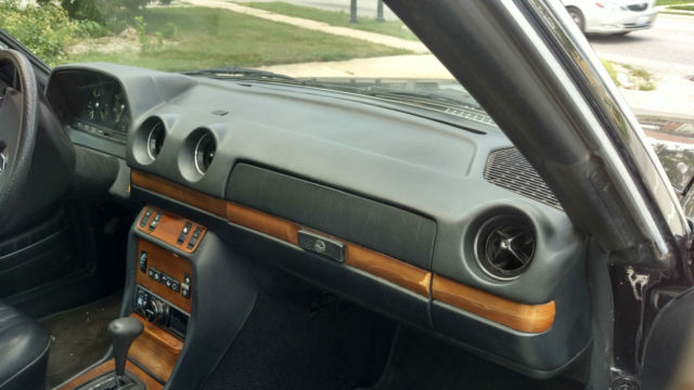 1982 Mercedes-Benz 300-Series - photo 13
