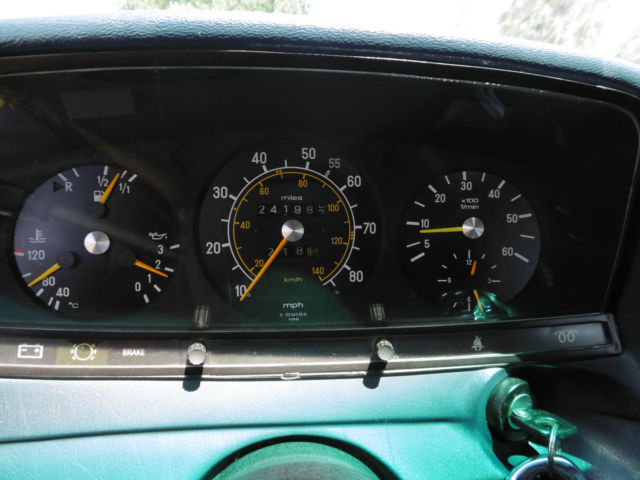 1982 Mercedes-Benz 300-Series - photo 8