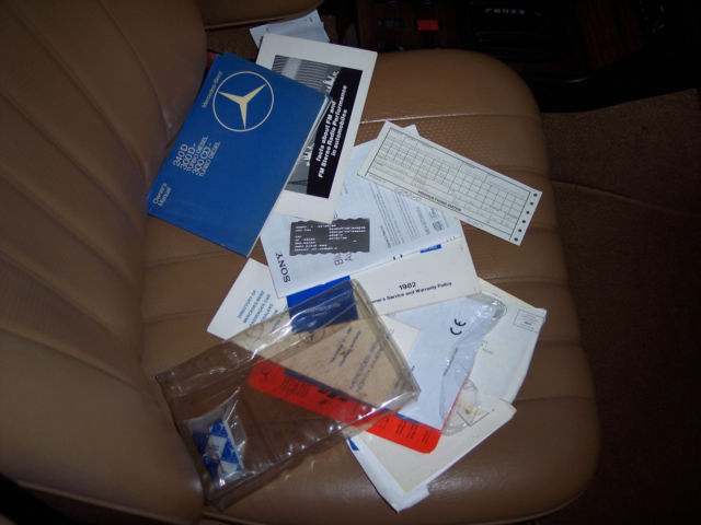 1982 Mercedes-Benz 300-Series - photo 3