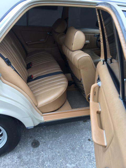 1982 Mercedes-Benz 300-Series 300 D - photo 12