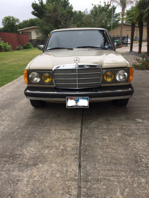 1982 Mercedes-Benz 300-Series 300 D - photo 5