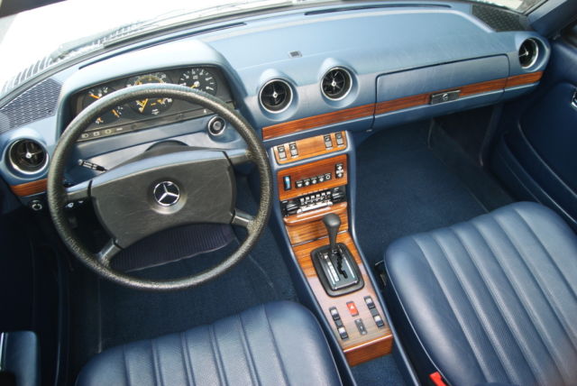 1982 Mercedes-Benz 300-Series Base Sedan 4-Door - photo 10