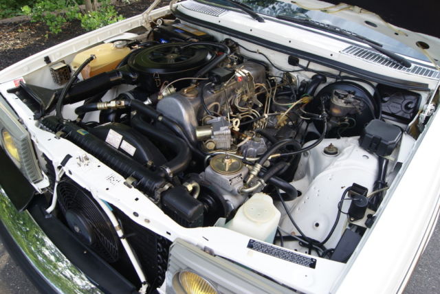 1982 Mercedes-Benz 300-Series Base Sedan 4-Door - photo 13