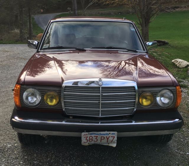 1982 Mercedes-Benz 300-Series 300D TURBODIESEL - photo 2