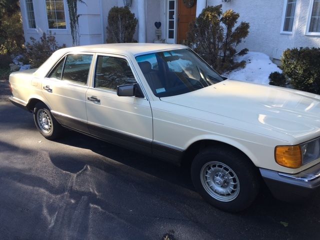 1982 Mercedes Benz 300SD 1982 Mercedes-Benz 300-Series