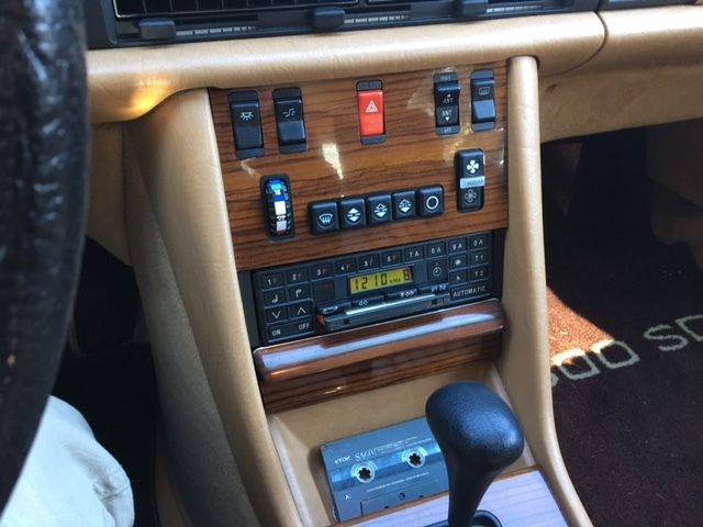 1982 Mercedes-Benz 300-Series - photo 10