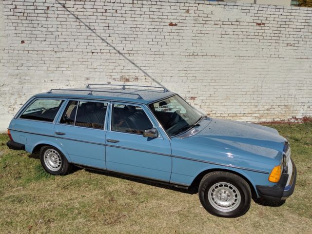 1982 Mercedes-Benz 300-Series - photo 2