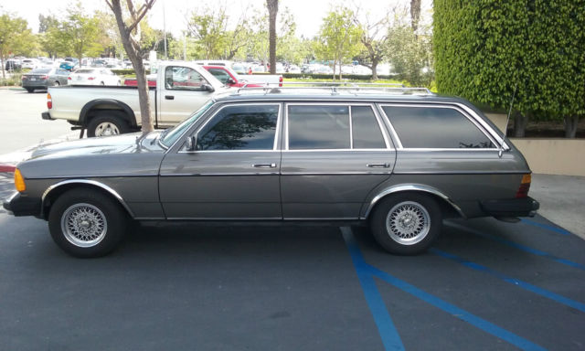 1982 Mercedes-Benz 300-Series - photo 7