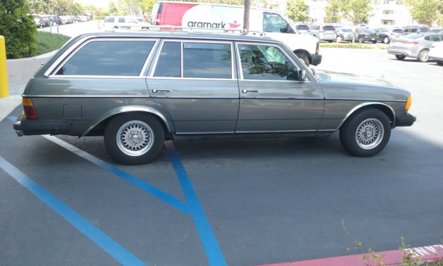1982 Mercedes-Benz 300-Series - photo 8