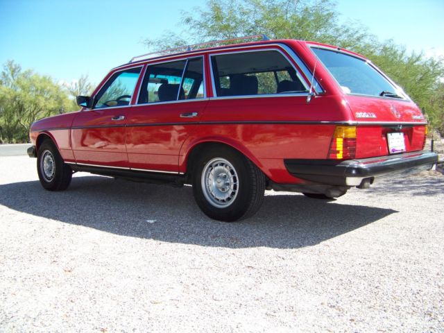1982 Mercedes-Benz 300-Series 5 Door Station Wagon - photo 3