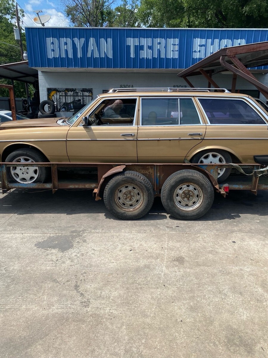 1982 Mercedes-Benz 300-Series TDT - photo 2