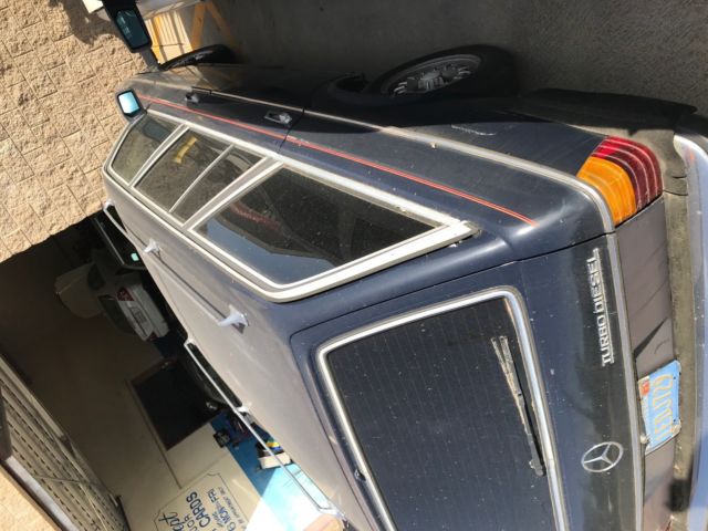 1982 Mercedes-Benz 300-Series - photo 4