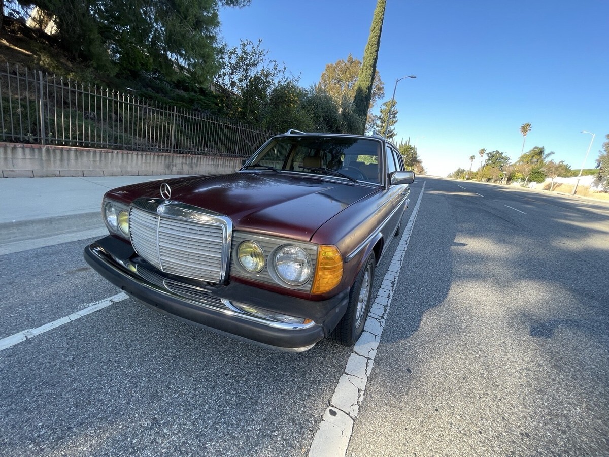 1982 Mercedes-Benz 300-Series TDT - photo 3