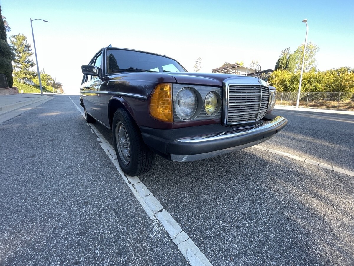 1982 Mercedes-Benz 300-Series TDT - photo 7