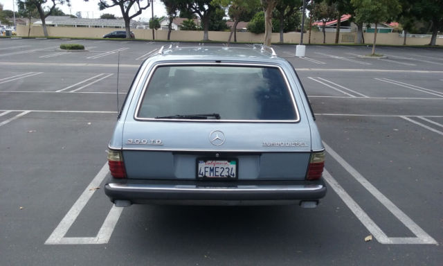 1982 Mercedes-Benz 300-Series - photo 3