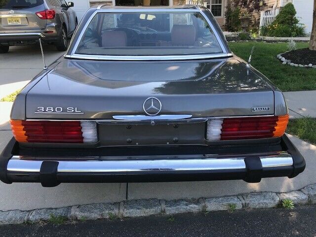 1982 Mercedes-Benz SL-Class - photo 4