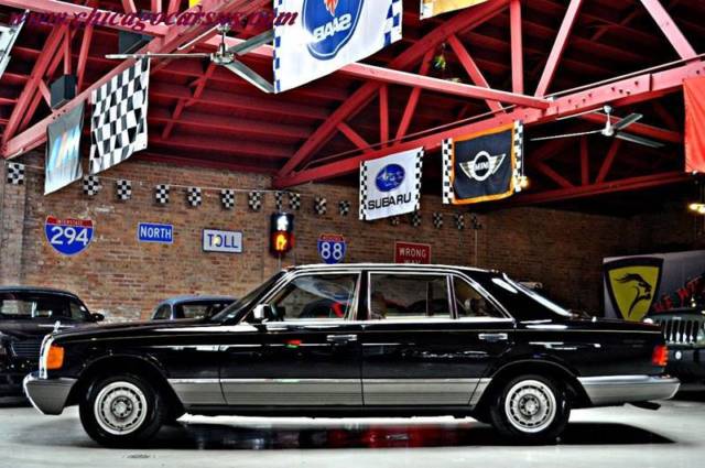 1982 Mercedes-Benz 300-Series Base Sedan 4-Door - photo 12