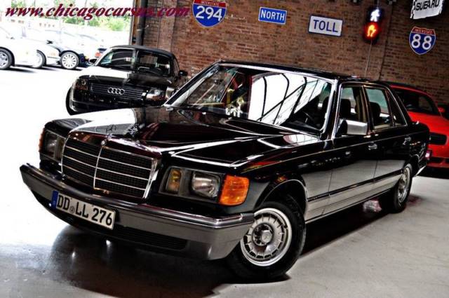 1982 Mercedes-Benz 300-Series Base Sedan 4-Door - photo 2