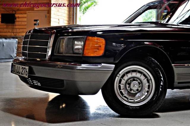 1982 Mercedes-Benz 300-Series Base Sedan 4-Door - photo 3