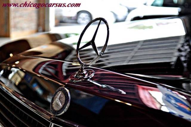 1982 Mercedes-Benz 300-Series Base Sedan 4-Door - photo 5