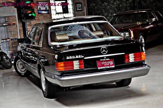 1982 Mercedes-Benz 300-Series Base Sedan 4-Door - photo 6