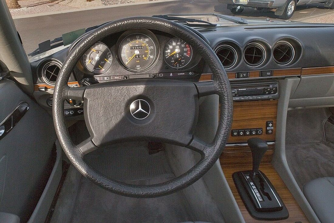 1982 Mercedes-Benz 300-Series SL - photo 12