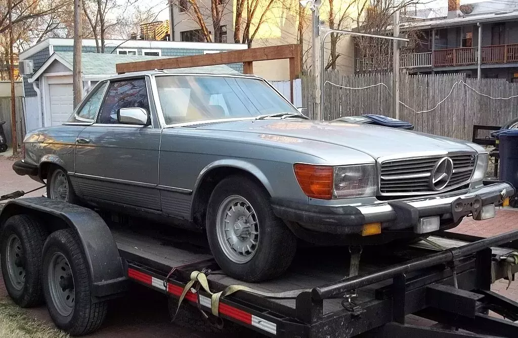 1982 Mercedes Benz 380sl - NO KEYS, NO HEADLIGHTS and has SALVAGE TITLE 1982 Mercedes-Benz SL-Class 380SL