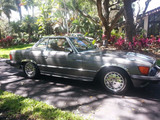 1982 Mercedes-Benz SL-Class 380 SL - photo 2