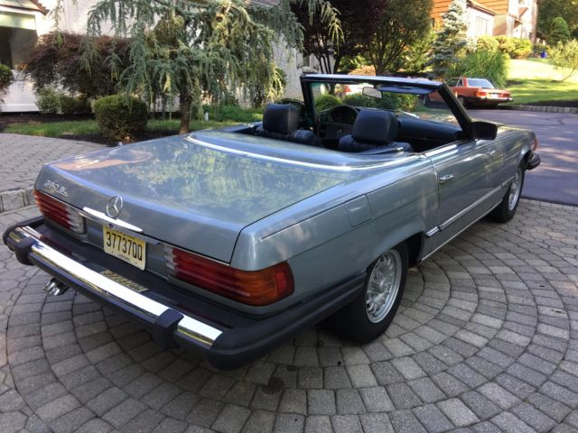 1982 Mercedes-Benz SL-Class Base Convertible 2-Door - photo 3