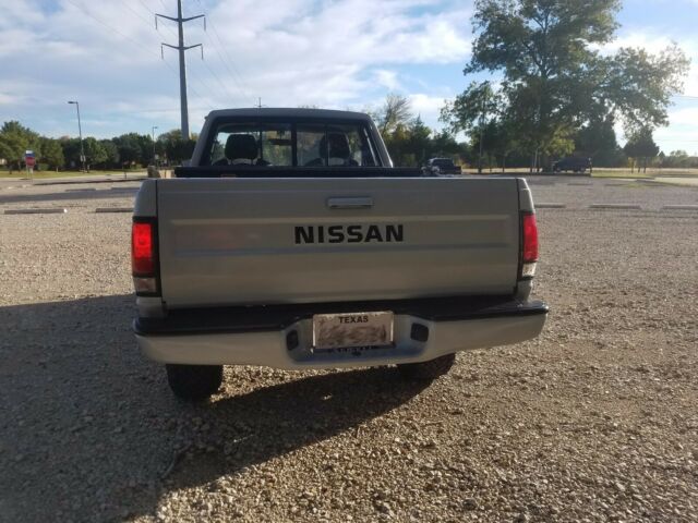 1982 Nissan Other Pickups King Cab - photo 9
