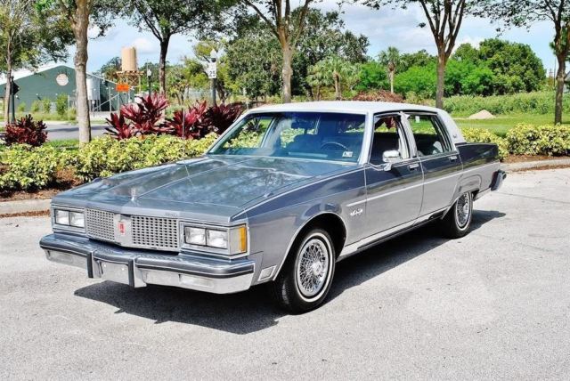 1982 Oldsmobile Ninety-Eight Regency Brougham - photo 2