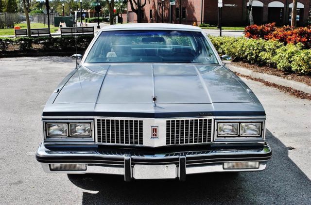 1982 Oldsmobile Ninety-Eight Regency Brougham - photo 6