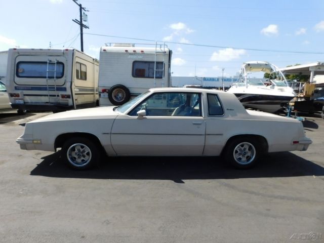 1982 Oldsmobile Cutlass - photo 2