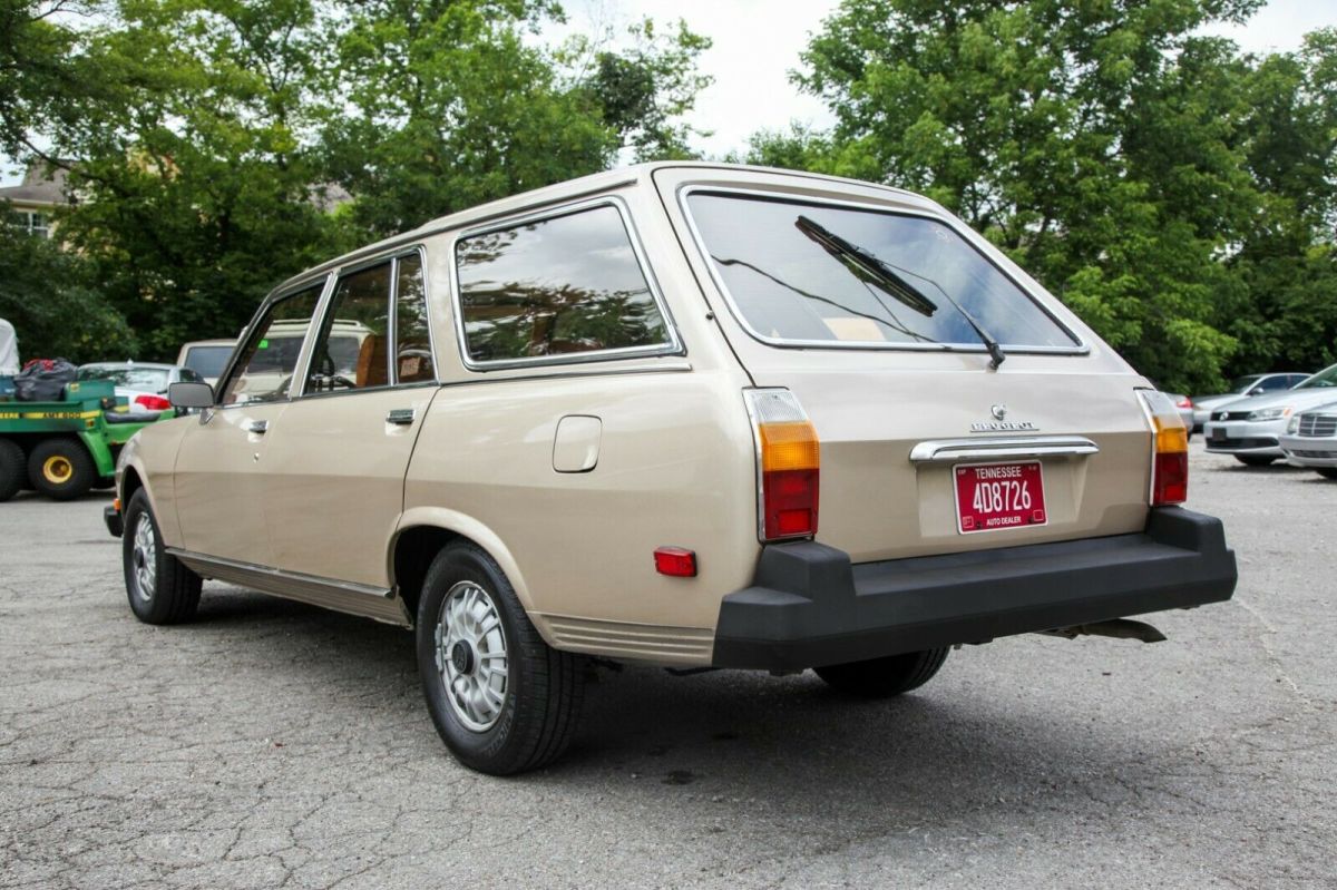 1900 Peugeot 504 - photo 5
