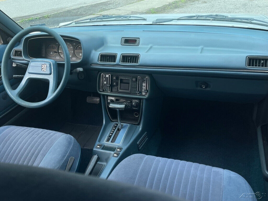 1982 Peugeot 505 Sunroof sedan - photo 10