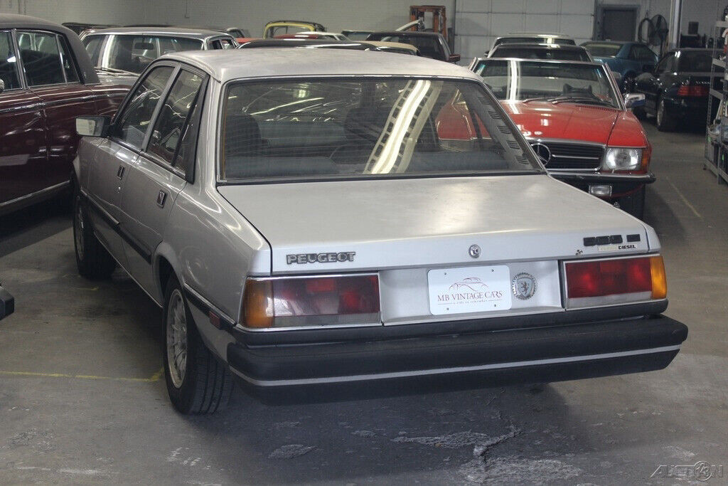 1982 Peugeot 505 Sunroof sedan - photo 4