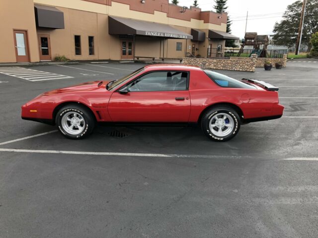 1982 Pontiac Firebird Trans Am - photo 2