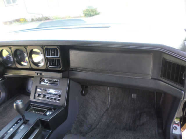 1982 Pontiac Firebird - photo 9