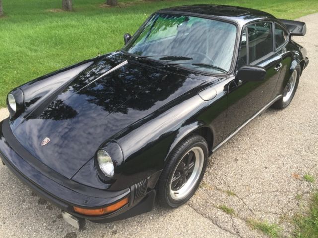 1982 PORSCHE 911 SC 1982 Porsche 911