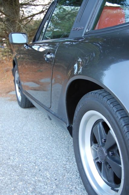 1982 Porsche 911 SC Targa Grey w. Red Only 46k miles 2 owner - photo 13