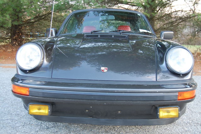 1982 Porsche 911 SC Targa Grey w. Red Only 46k miles 2 owner - photo 3