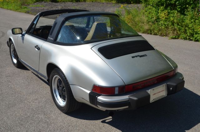 1982 Porsche 911 SC Targa Factory Sport Seats, Fresh Service - photo 6