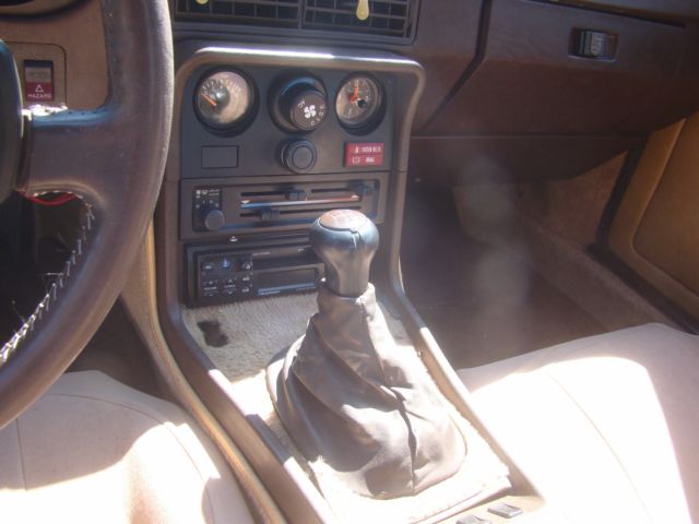 1982 Porsche 924 base - photo 7
