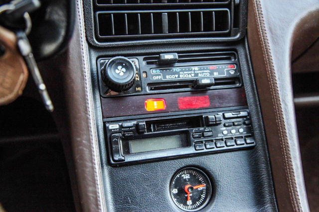 1982 Porsche 928 5-Speed - photo 3